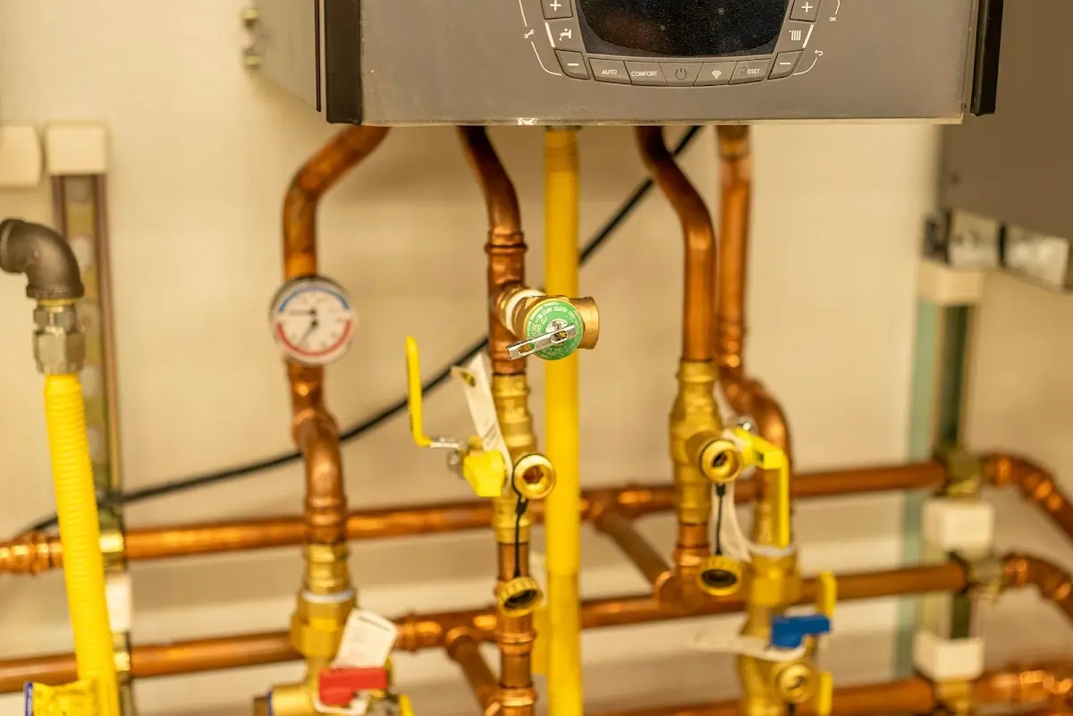 Licensed technician providing Pipe Repair for a homeowner in Avenal